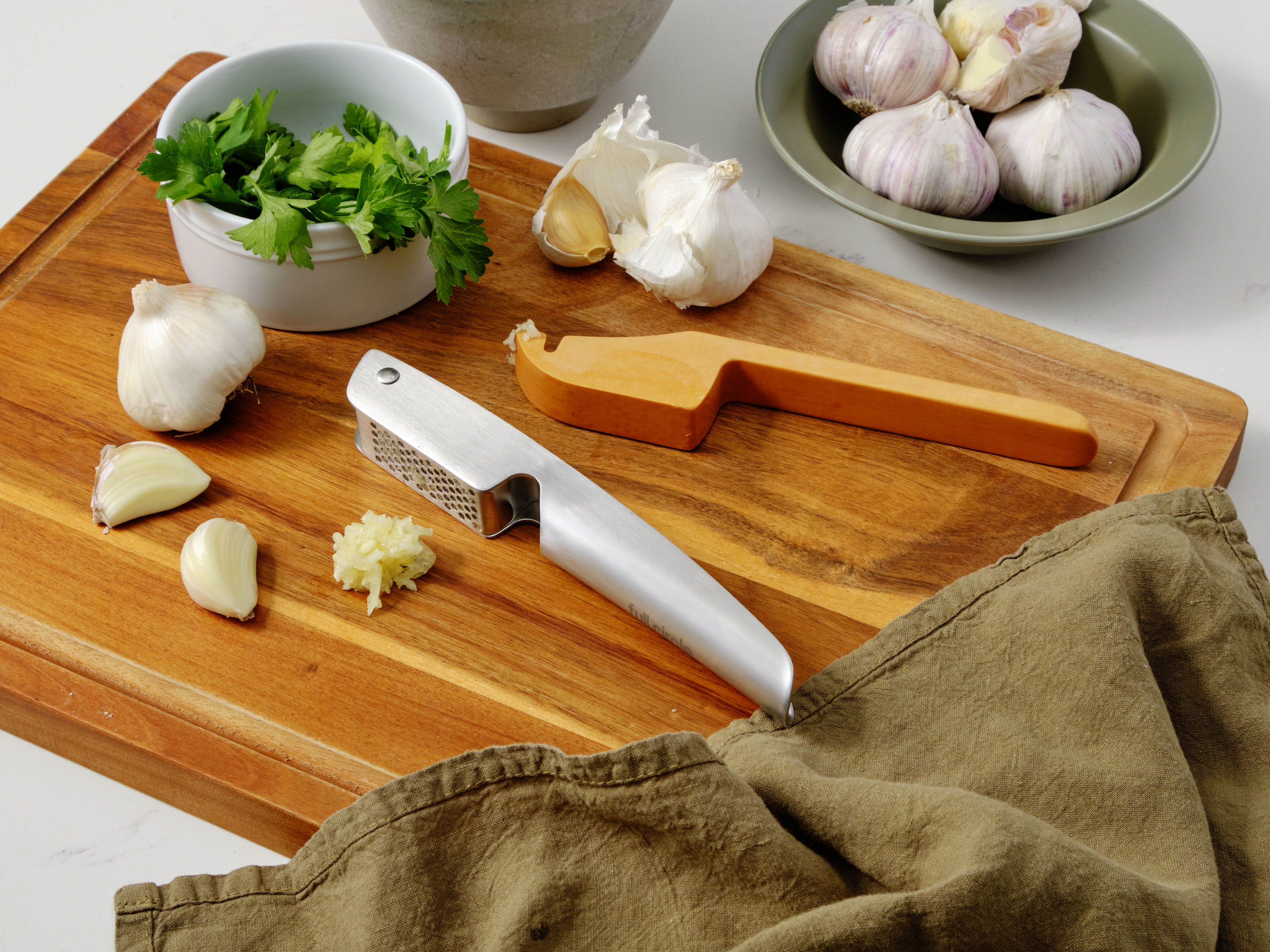 Full Circle Home Garlic Press - Thumbnail 3