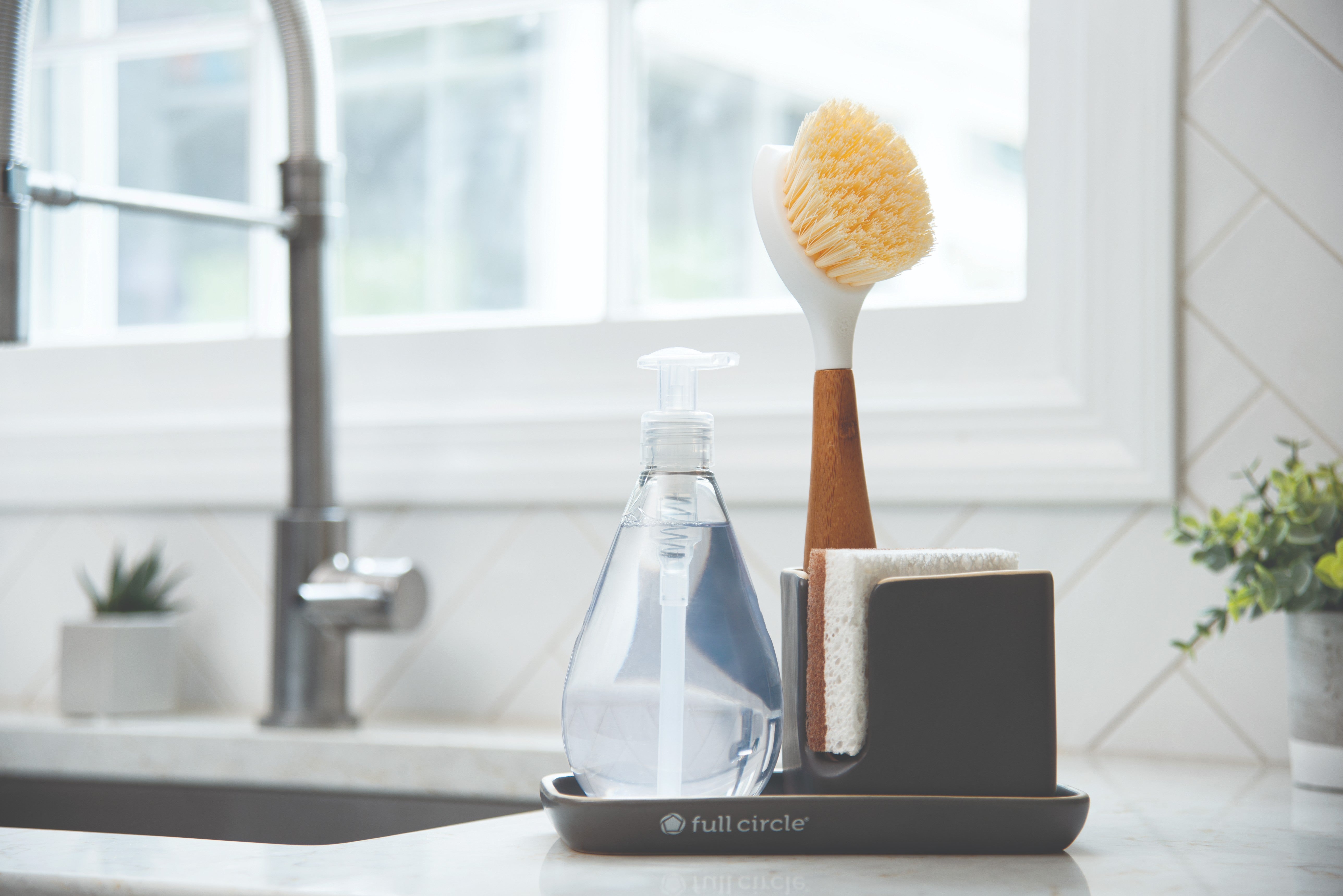 Full Circle Home Daily Dish Brush - Thumbnail 5