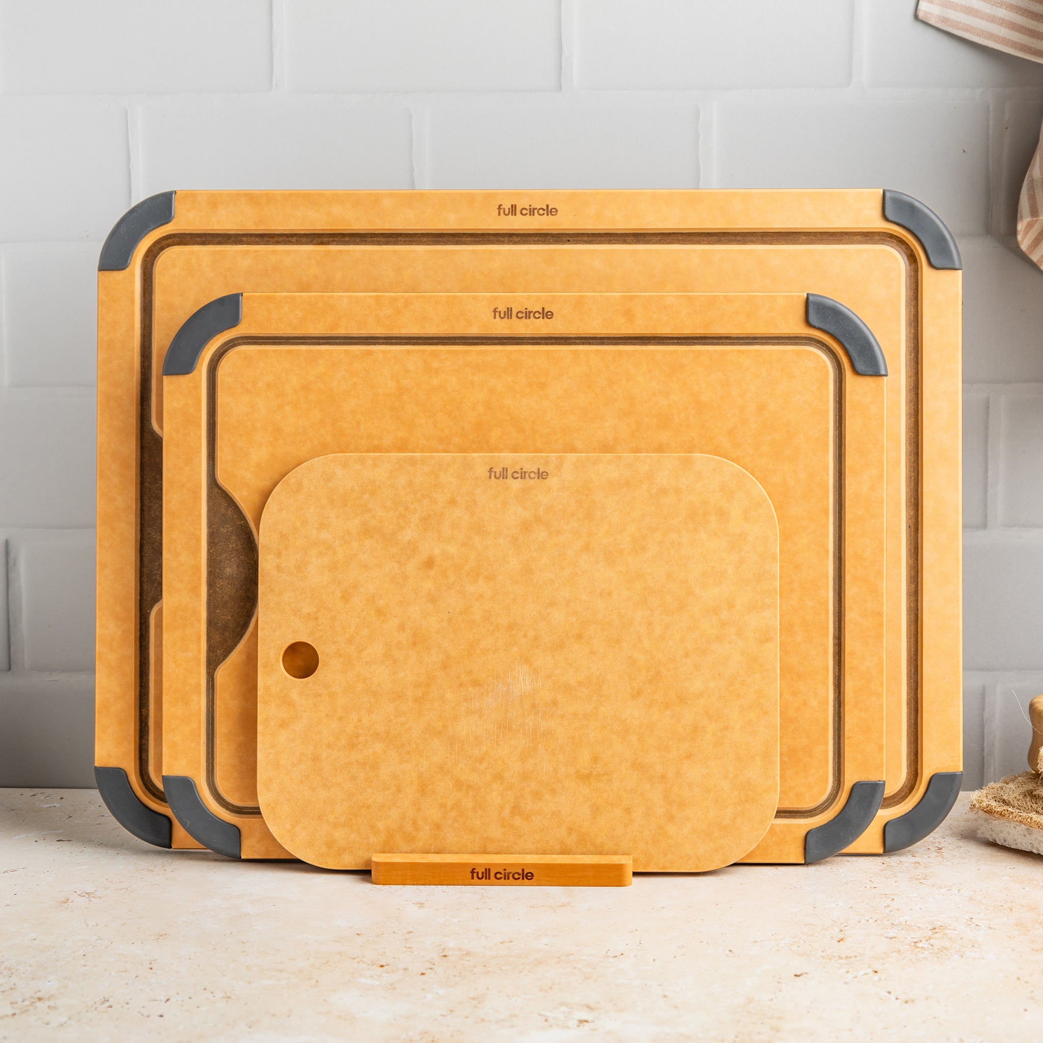 Full Circle Home Cutting Board - Thumbnail 3