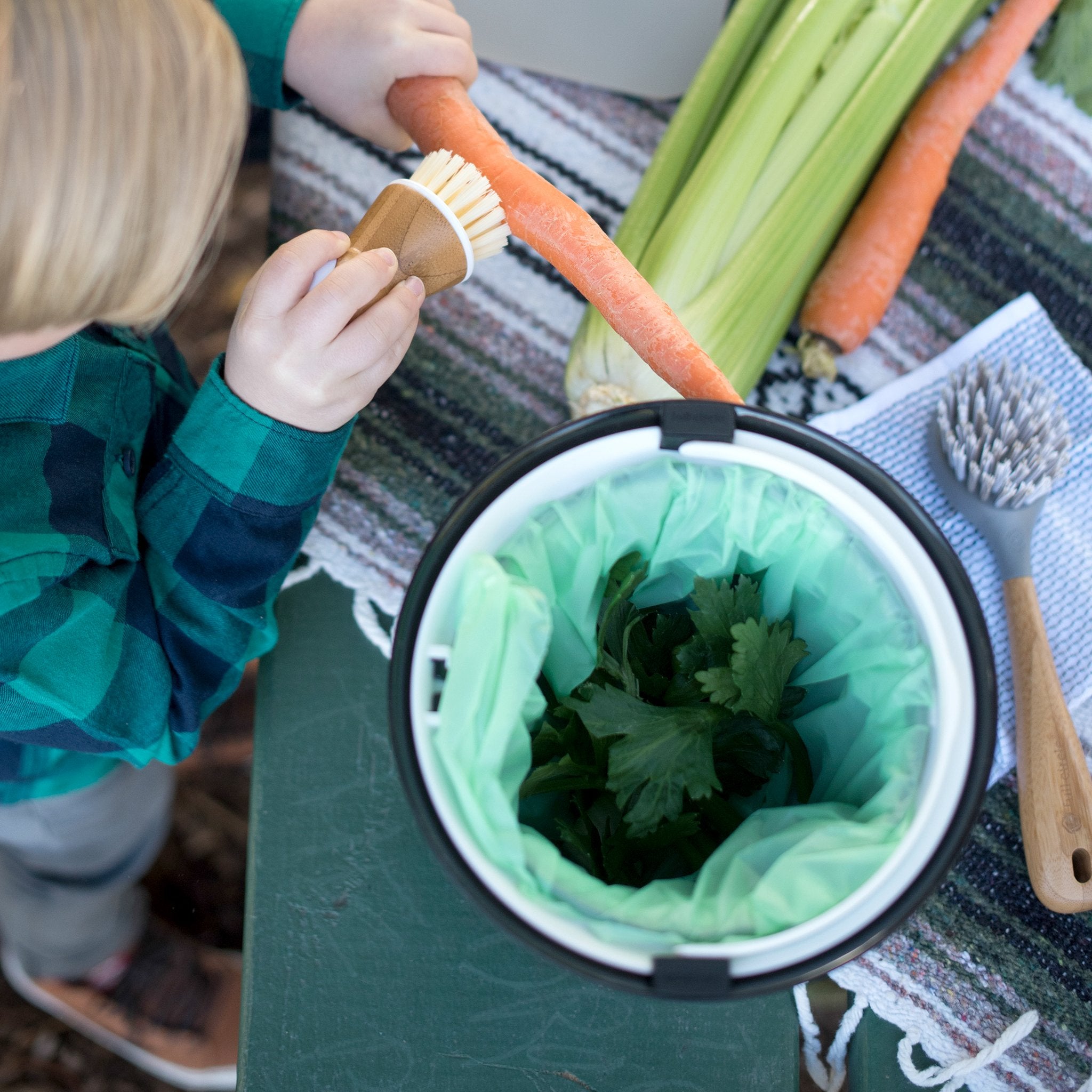 Cute Countertop Compost Bins For Sustainable Living