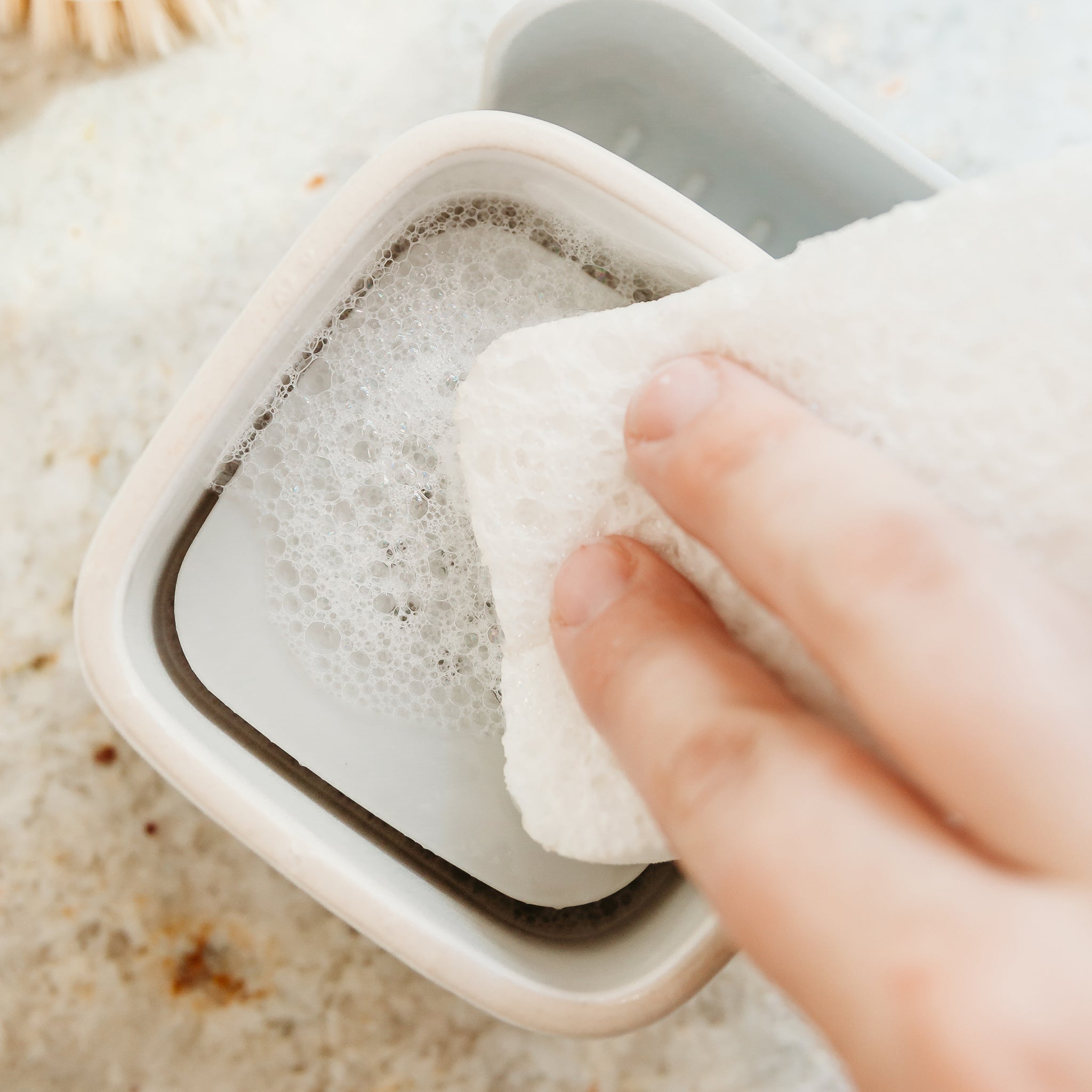 This is your sign to swap out that gross sponge for the Bubble Up Dish